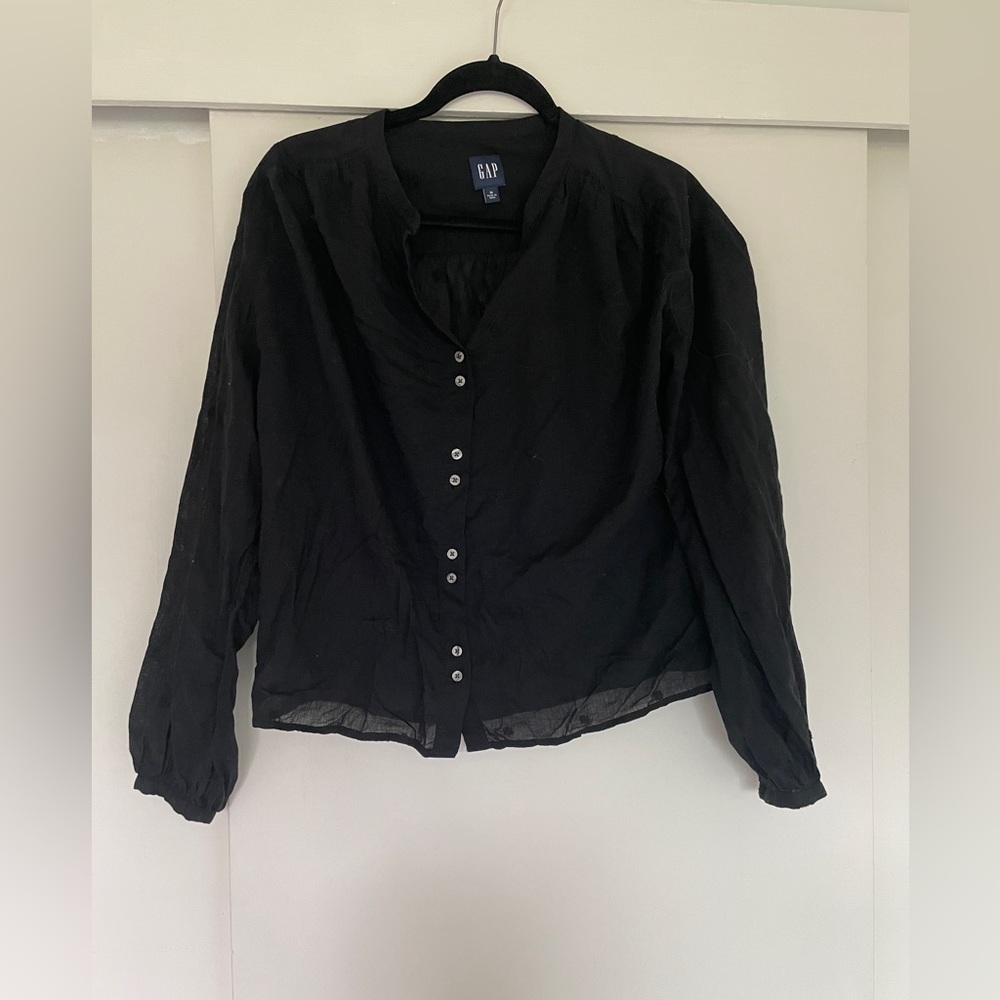 Lightweight cotton button up top